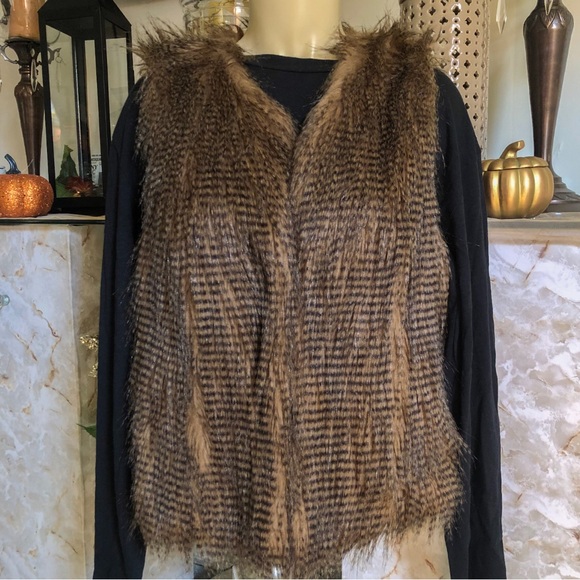 Yoki Jackets & Blazers - Faux Fur Vest